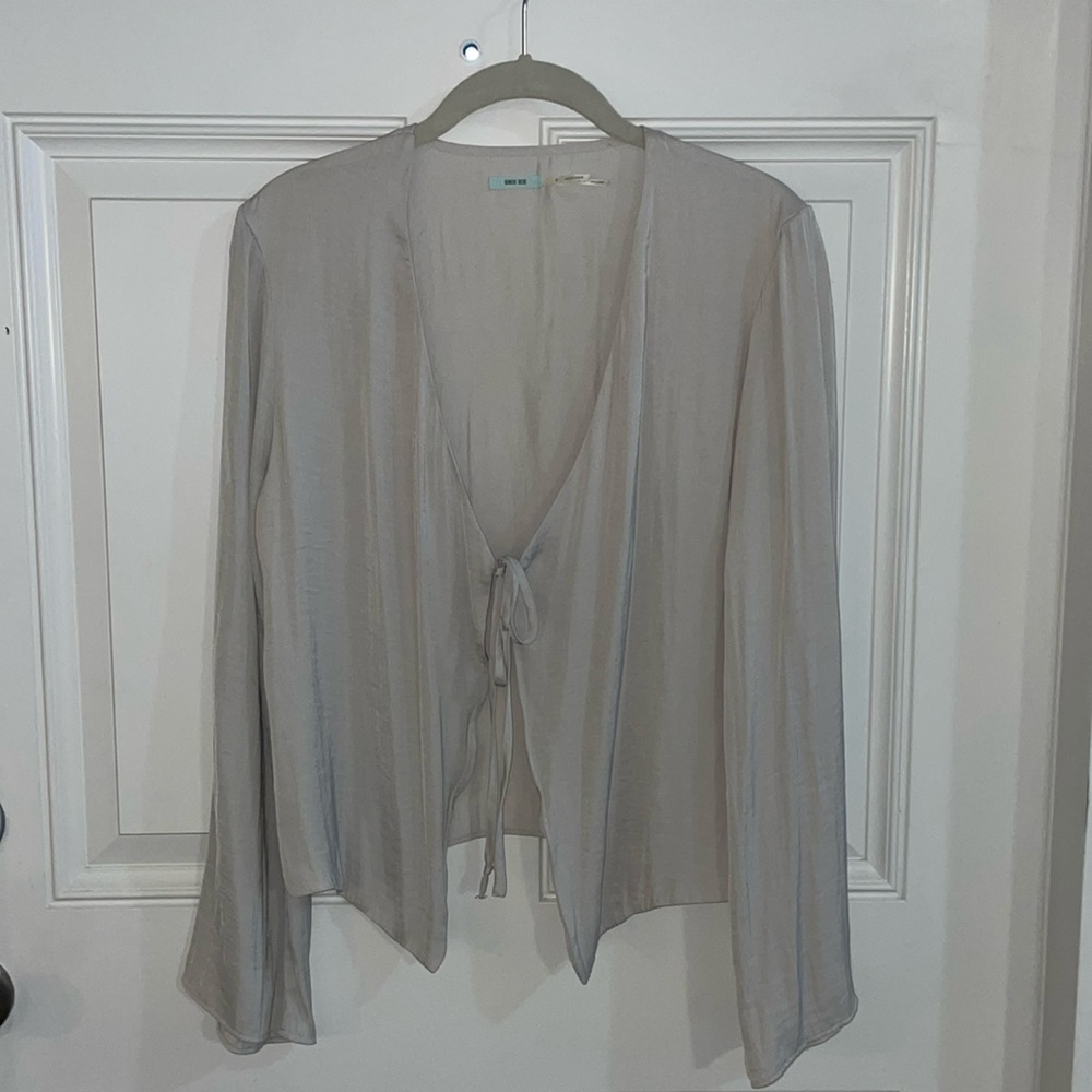 Kimchi Blue - flowy front tie cardigan SIZE MEDIUM